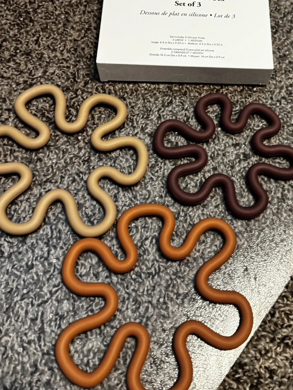 Darling Silicone Trivet Set of 3 - 2 sizes